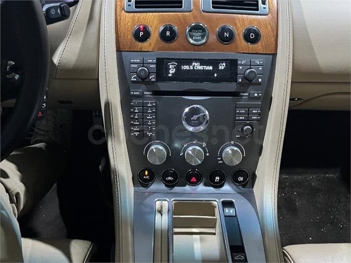 Centre console