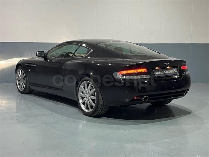 DB9 — rear three-quarter left